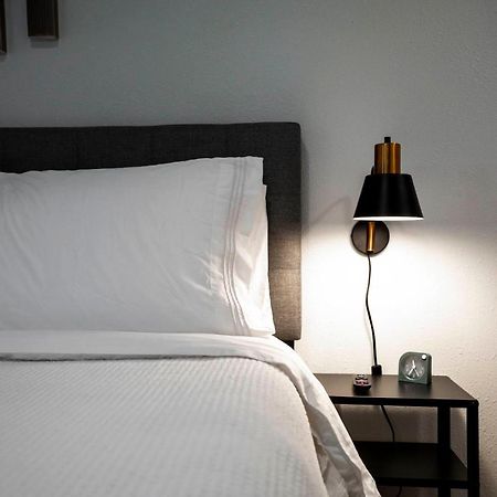 New! The Yellow Door- Downtown Wimberley W/ River Access 외부 사진