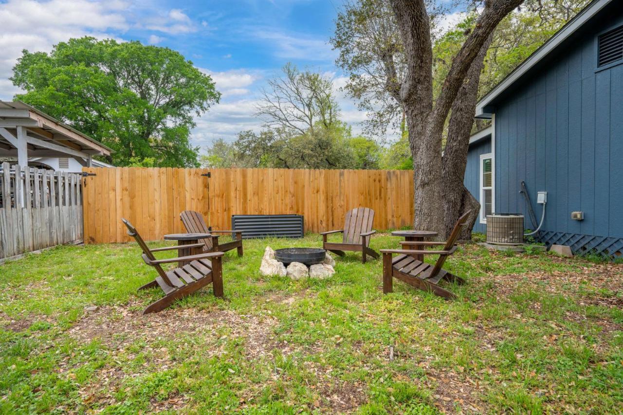 New! The Yellow Door- Downtown Wimberley W/ River Access 외부 사진