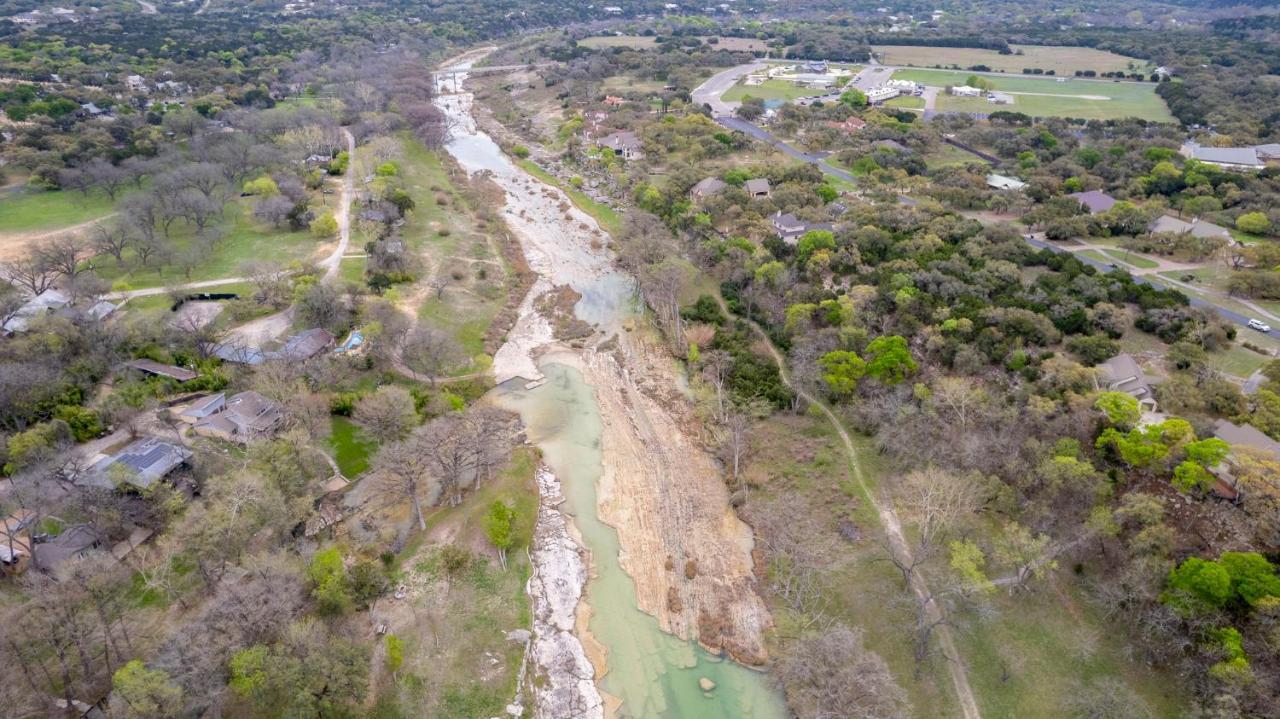 New! The Yellow Door- Downtown Wimberley W/ River Access 외부 사진
