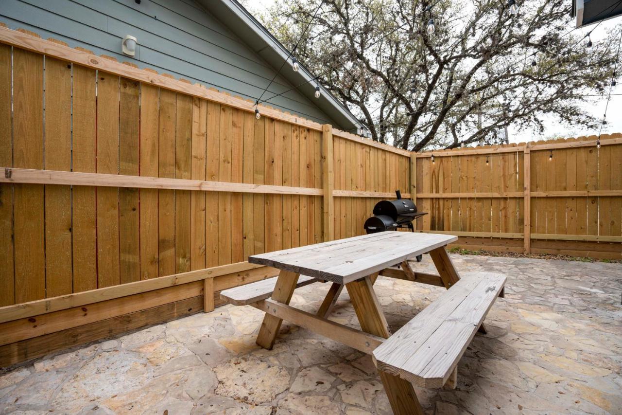 New! The Yellow Door- Downtown Wimberley W/ River Access 외부 사진